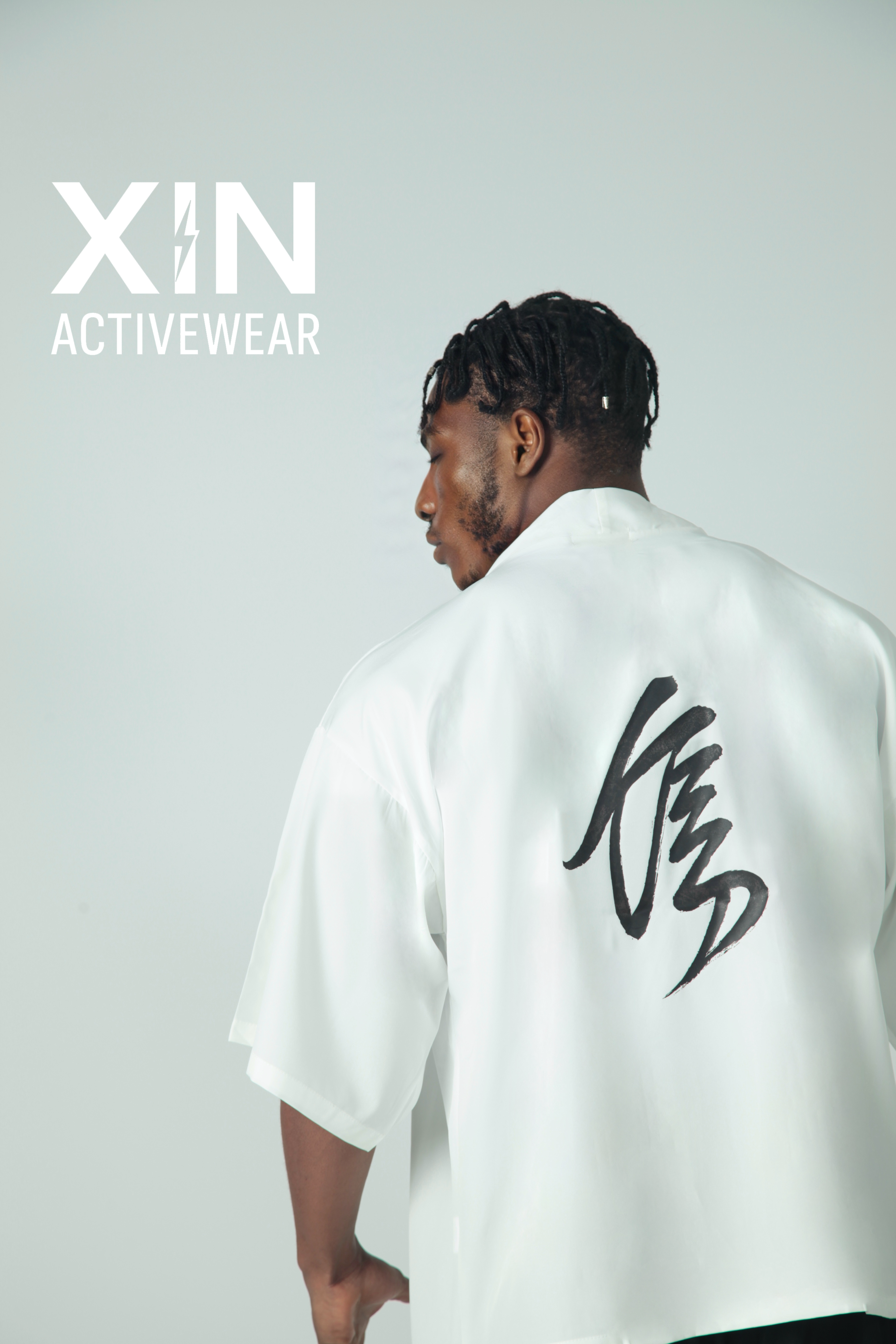 Warrior Fit Light Cardigan – White